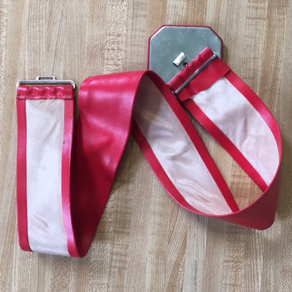 Red Vintage Belt - Picture 8 of 8